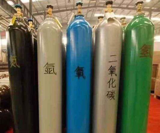 太原工業(yè)氣體氧氣，乙炔，氬氣，氮?dú)獾闹迫∨c用法